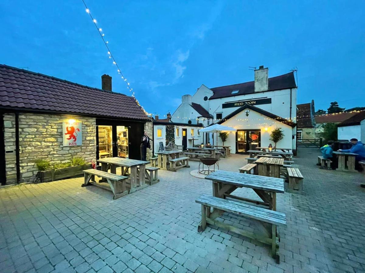 Wellingore The Little Lion Inn, Red Lion מראה חיצוני תמונה